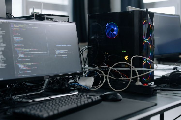 Dell Precision vs Lenovo ThinkStation – porównanie stacji roboczych, które wybrać?