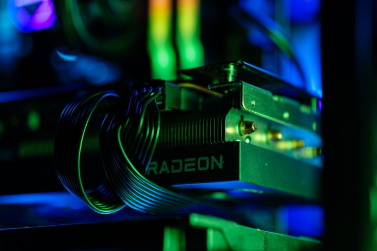 Lead time na data-center GPU sięga roku – jakie masz opcje, gdy nie możesz czekać 12 miesięcy?