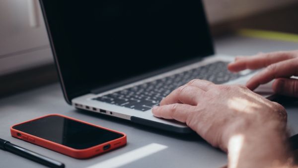 Workstation or mobile laptop – which should you choose for your project team?